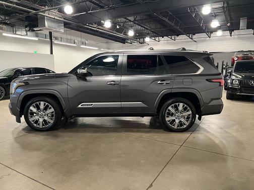 2024 Toyota Sequoia Capstone