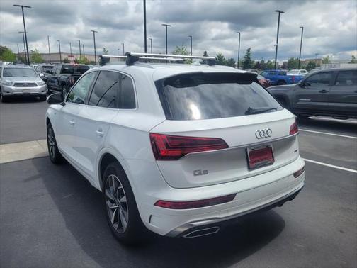 2022 Audi Q5 45 S line Premium Plus
