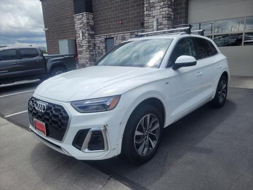 2022 Audi Q5 45 S line Premium Plus