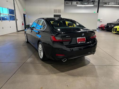 2024 BMW 330 xDrive