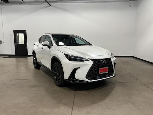 2025 Lexus NX 450h+ Luxury