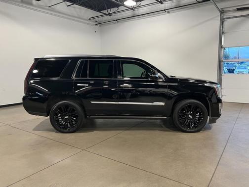 2016 Cadillac Escalade Platinum