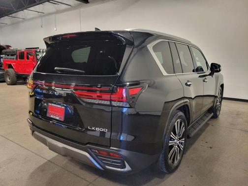 2024 Lexus LX 600 Luxury