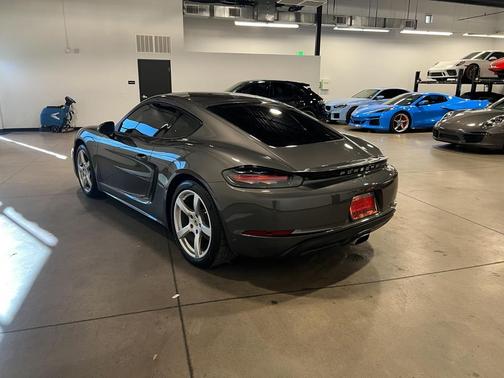 2018 Porsche 718 Cayman Base