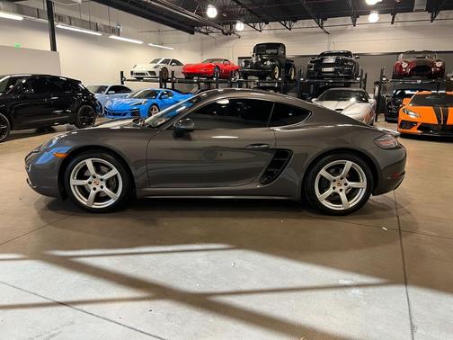 2018 Porsche 718 Cayman Base