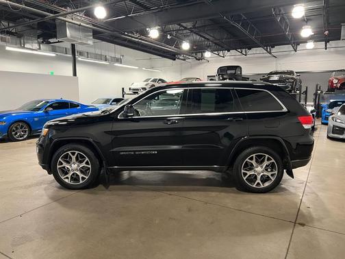 2018 Jeep Grand Cherokee Sterling Edition