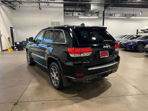 2018 Jeep Grand Cherokee Sterling Edition