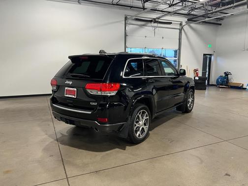 2018 Jeep Grand Cherokee Sterling Edition