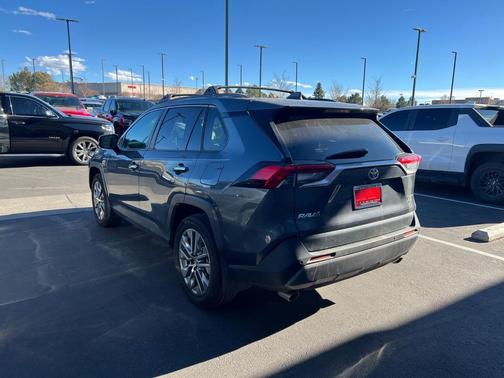 2020 Toyota RAV4 Limited