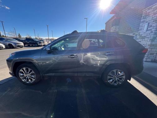 2020 Toyota RAV4 Limited