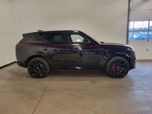 2023 Land Rover Range Rover Sport First Edition