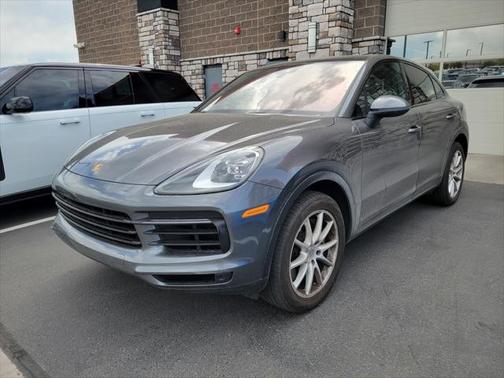 2022 Porsche Cayenne Base