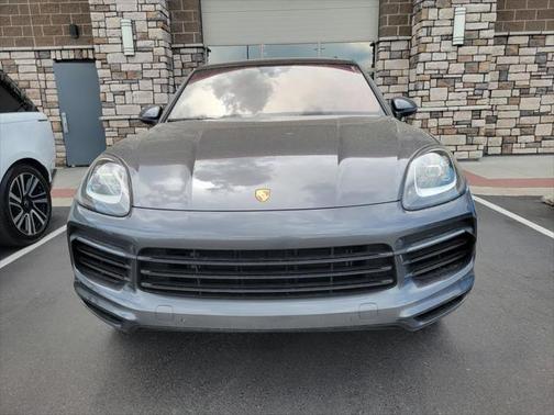 2022 Porsche Cayenne Base