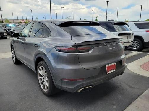 2022 Porsche Cayenne Base