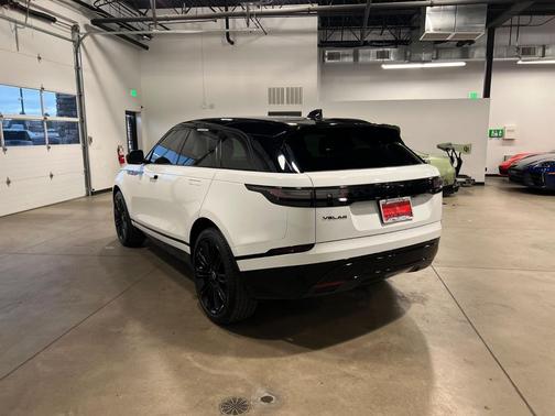 2026 Land Rover Range Rover Velar P250 SE R-Dynamic