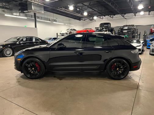 2024 Porsche Macan GTS