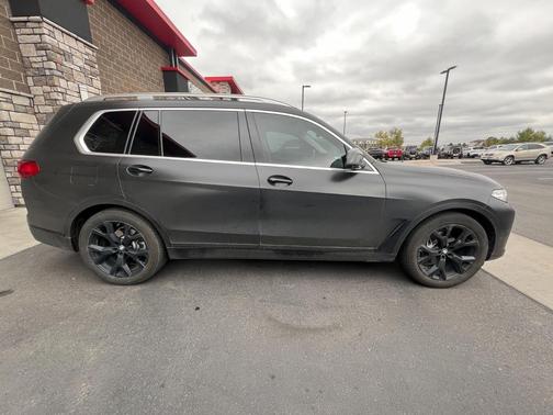 2020 BMW X7 xDrive40i