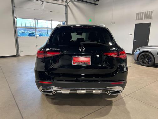 2025 Mercedes-Benz GLC 350e Base