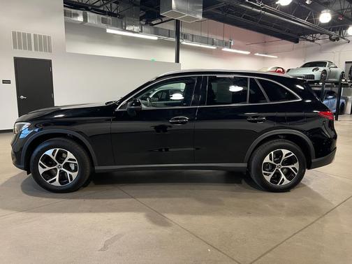 2025 Mercedes-Benz GLC 350e Base