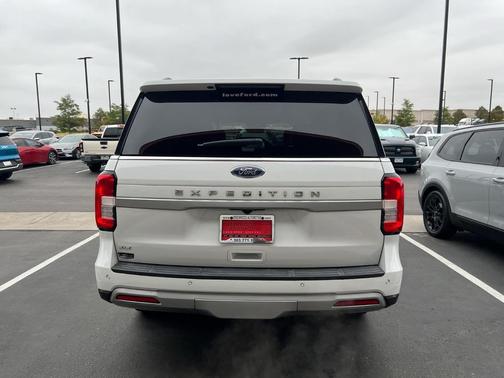2024 Ford Expedition XLT