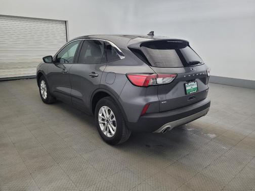 Carbonized Gray Metallic 2022 Ford Escape SE