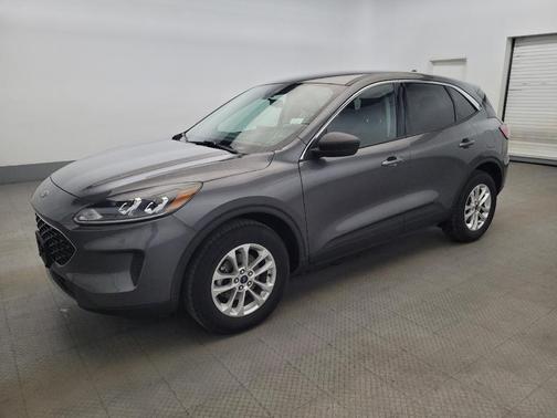 Carbonized Gray Metallic 2022 Ford Escape SE