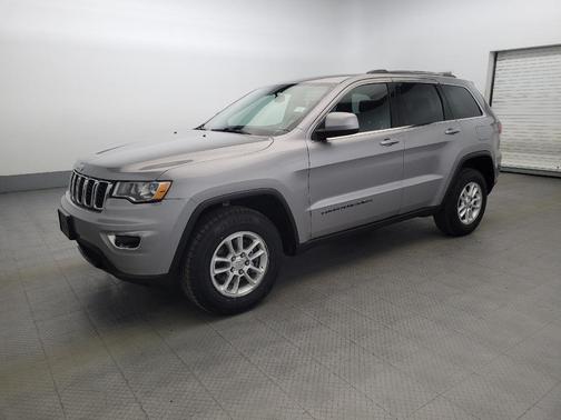 2020 Jeep Grand Cherokee Laredo