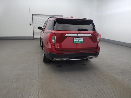 Rapid Red Metallic Tinted Clearcoat 2020 Ford Explorer XLT