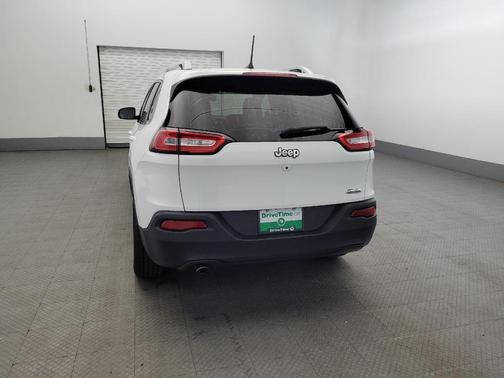 Bright White Clearcoat 2018 Jeep Cherokee Latitude Plus