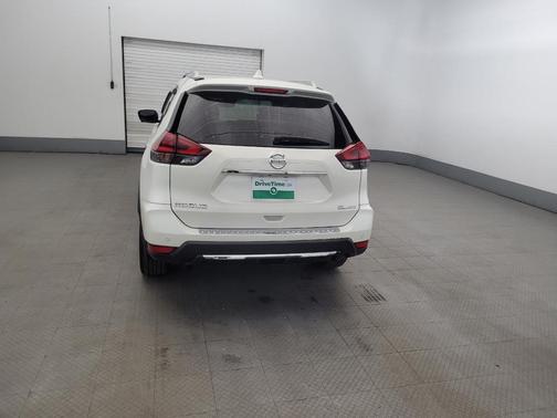 Pearl White Tricoat 2019 Nissan Rogue SL