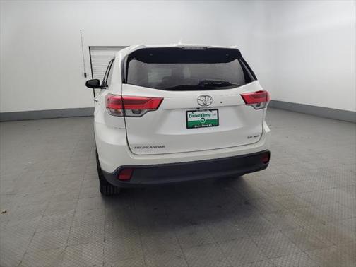 2017 Toyota Highlander LE Plus