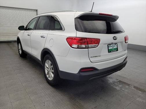 2017 Kia Sorento LX