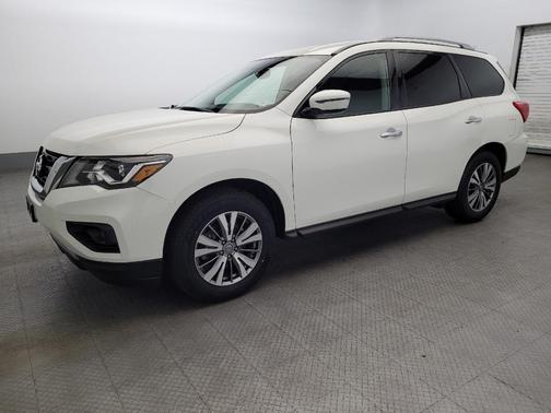 2019 Nissan Pathfinder SV