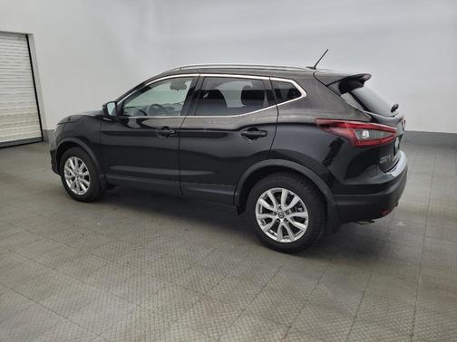 2022 Nissan Rogue Sport SV