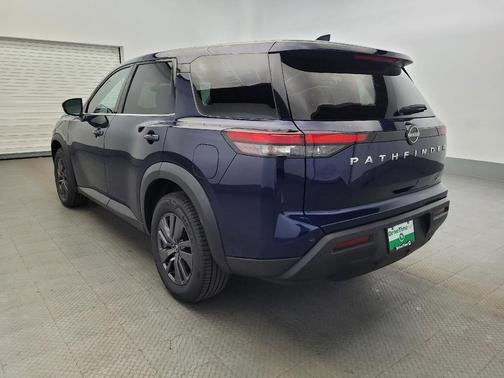 2022 Nissan Pathfinder S 4WD