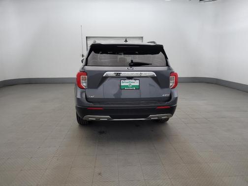 Carbonized Gray Metallic 2022 Ford Explorer XLT