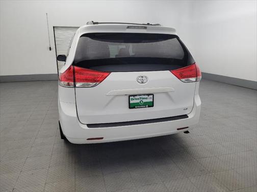 2013 Toyota Sienna LE