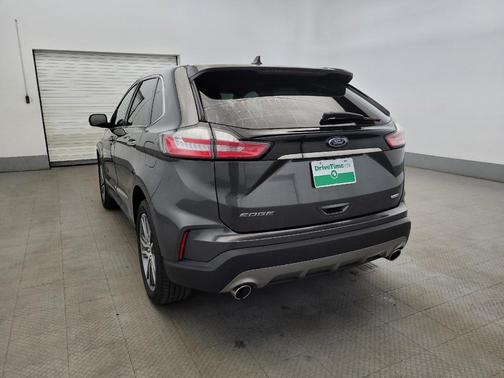 Magnetic Metallic 2020 Ford Edge Titanium