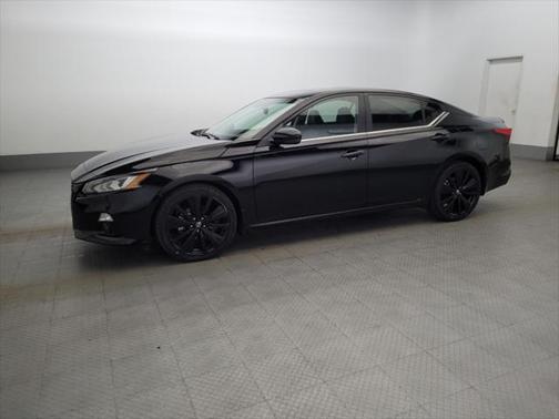 2022 Nissan Altima SR FWD