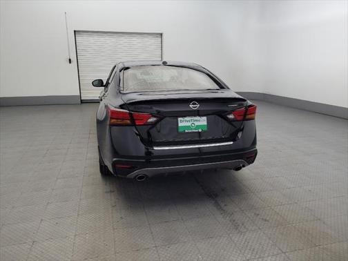 2022 Nissan Altima SR FWD
