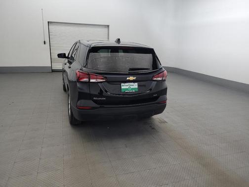 Mosaic Black Metallic 2024 Chevrolet Equinox LS