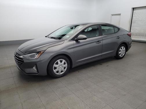 2019 Hyundai ELANTRA SE