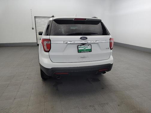 2017 Ford Explorer Base