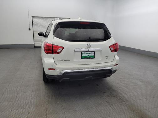 2019 Nissan Pathfinder SL