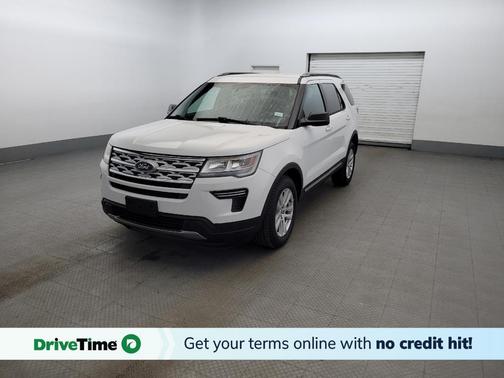 White 2018 Ford Explorer XLT