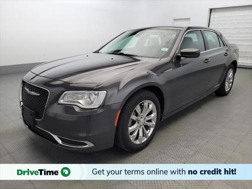 2017 Chrysler 300 Limited