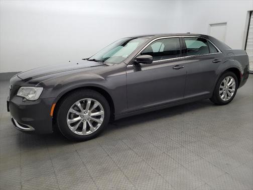 2017 Chrysler 300 Limited