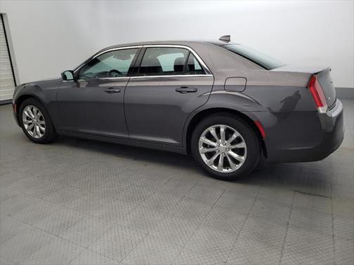 2017 Chrysler 300 Limited