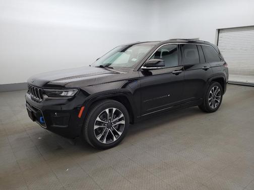 Diamond Black Crystal Pearlcoat 2022 Jeep Grand Cherokee 4xe Overland