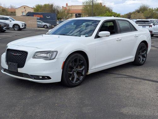 2022 Chrysler 300 S